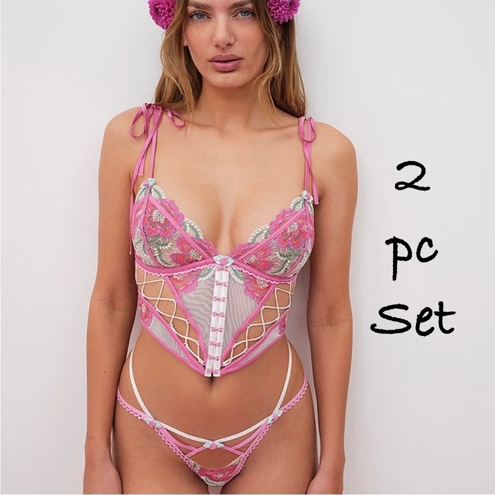 NWT 2 Pc Festival Floral Bustier & Thong Panty Size Large Pink & White
